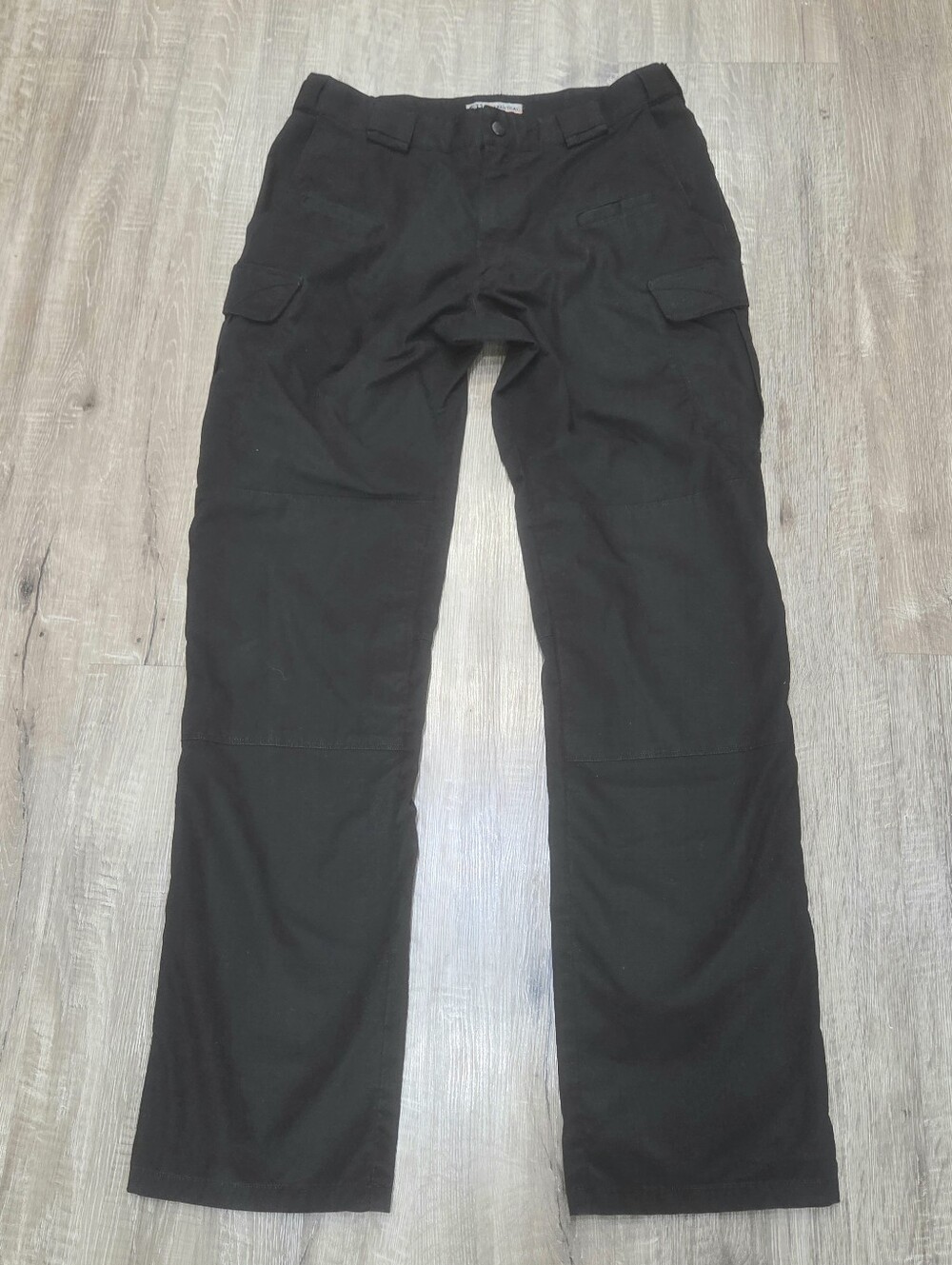 5.11 Tactical Men's Pre-owned Cargo Pants Size 34 x 36 Black.